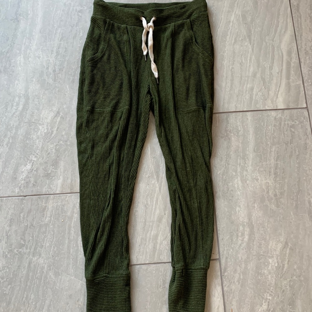 Urban outfitters jogger sweatpants size small
